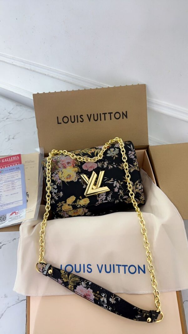 LOUISS VUITTON TWIST SLING BAG  - Image 5