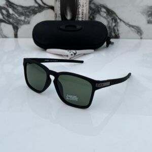 Oakleyy 5037 black