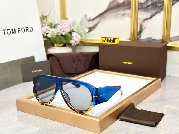 TOM FORDD