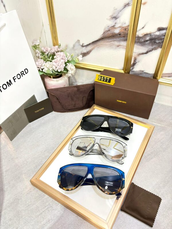 TOM FORDD - Image 8