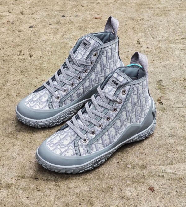DIORR B28 HIGH GREY 