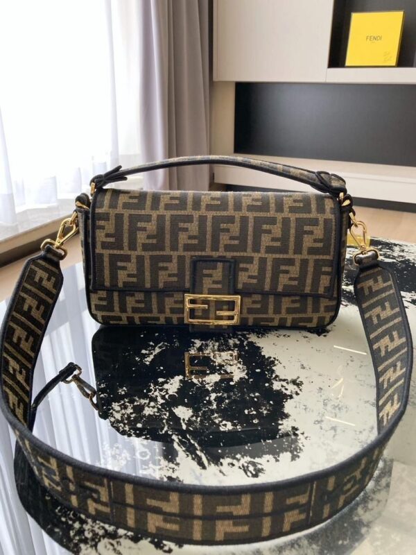 FENDII FF JACQUARD BAG - Image 3