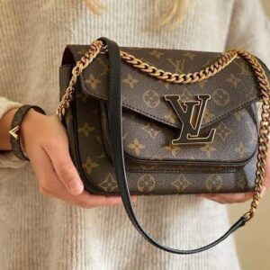 LOUISS VUITTONN PASSY BAG