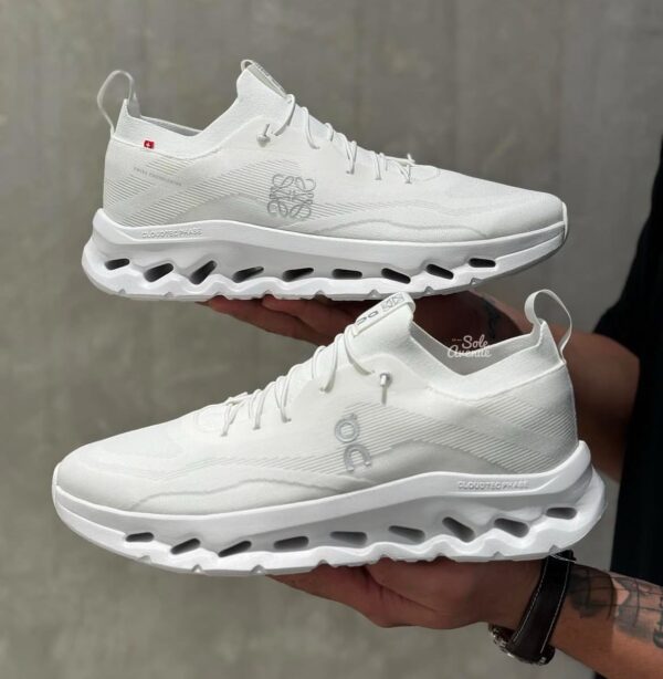 ONN CLOUD RUNNING x LOEWE 2.0 FULL WHITE - Image 2