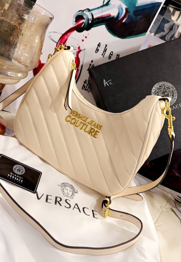 VERSACEE - Image 2