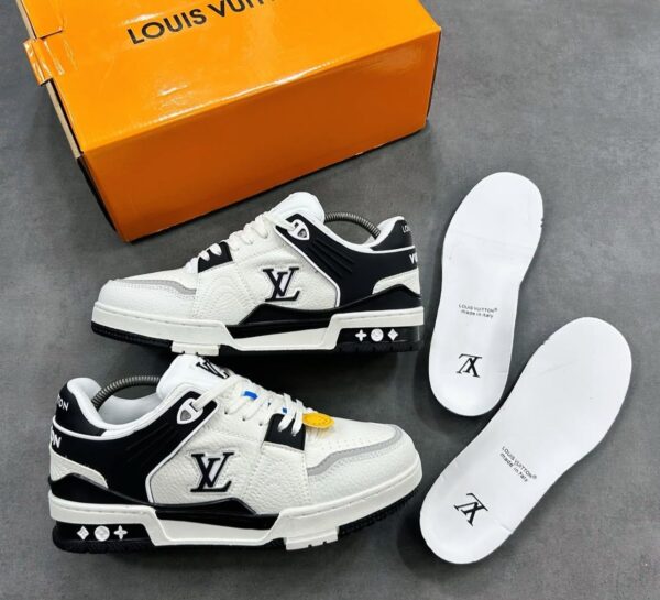 Louiss Vuittonn drip to rue sneaker - Image 3