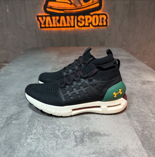 UNDERARMOURR PHANTOM 1 BLACK 