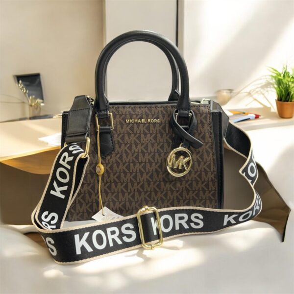 Michaell Korss 2 Way three Parts Medium leather Bag - Image 3