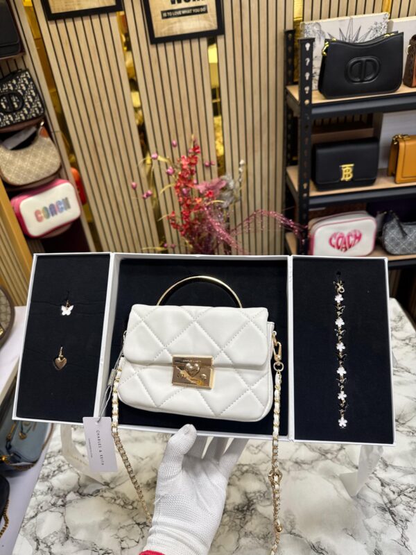 CHARLESS & KEITHH BOXY TOP HANDLE GIFT SET 