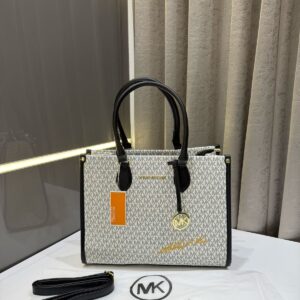 MICHAELL KORSS MONOGRAM WHITE PREMIUM BAG