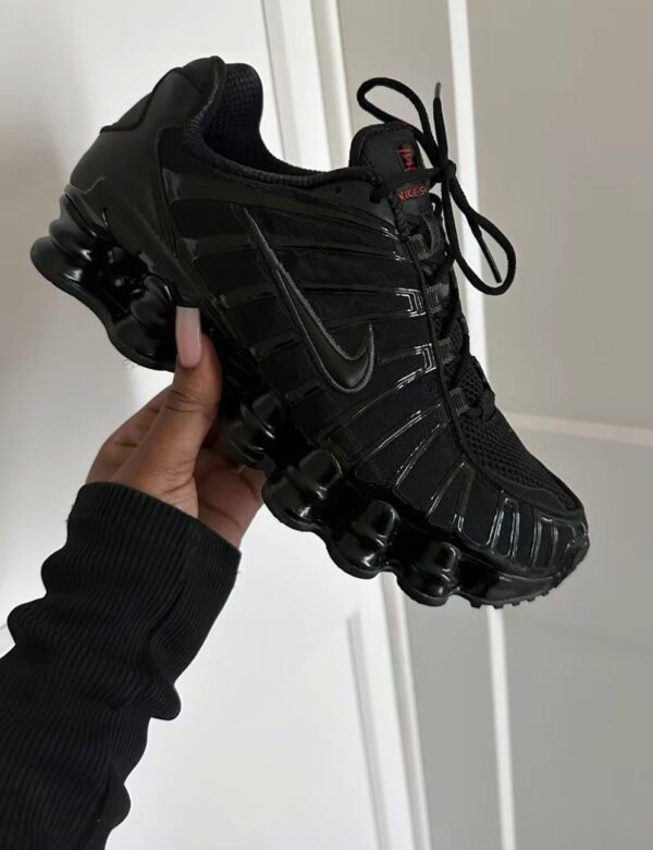 NIKEE AIRMAX SHOX TL TRIPLE BLACK  - Image 3