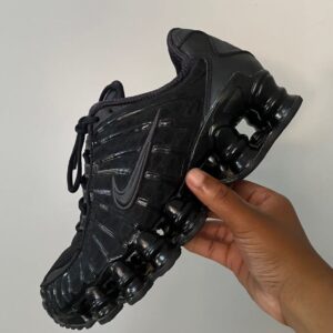 NIKEE AIRMAX SHOX TL TRIPLE BLACK 