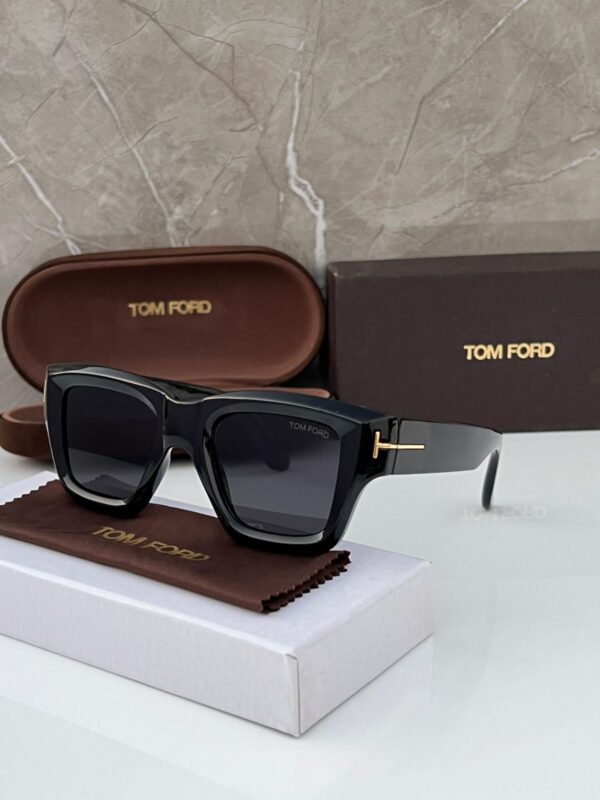 TOMM FORD NEW - Image 7