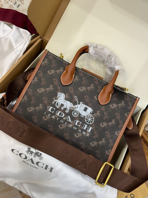 Coachh ACE FIELD Tote 22 - Image 2