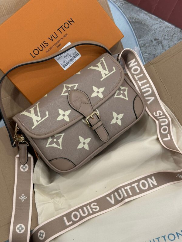 LOUISS VUITTIN DIANE MONOGRAM EMPREINTE SHOULDER BAG - Image 6
