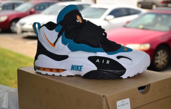 Nikee Air Max Speed Turf "Dan Marino" - Image 3