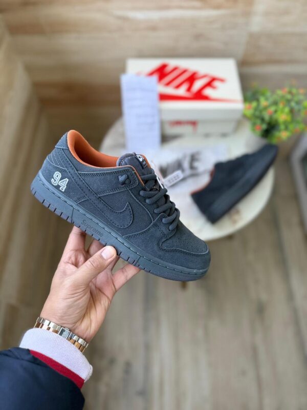 NIKEE SB DUNK SUPREME 94 CHARCOAL GREY 2025