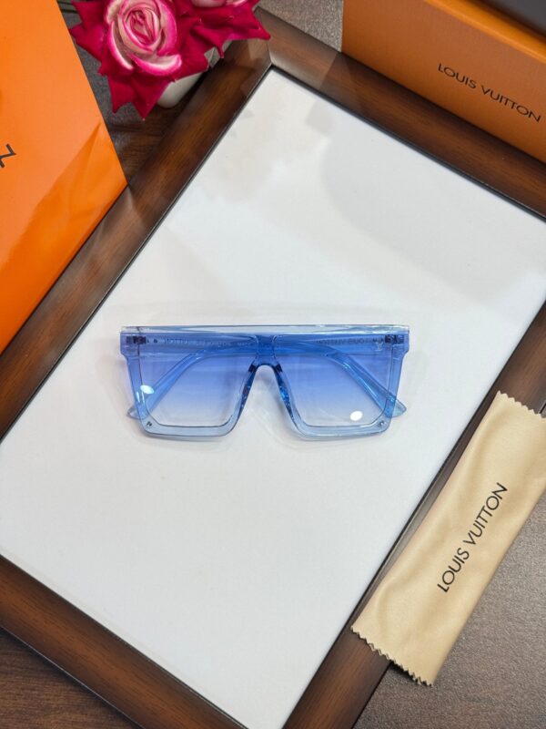 LOUISS vuittonn 312 WATER BLUE - Image 3