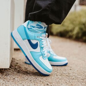 NIKEE AIRFORCE SPLIT UNC