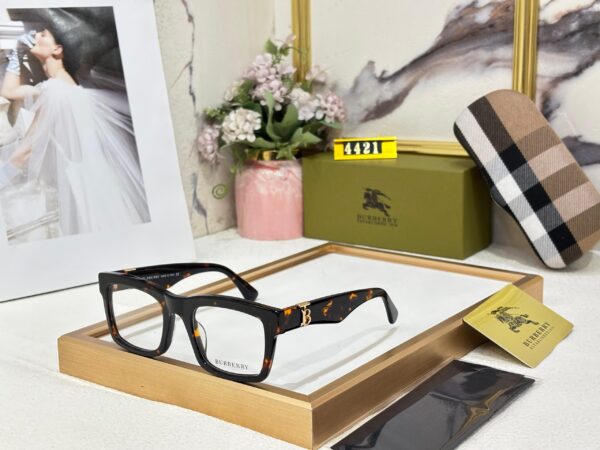 BURBERRYY OPTICAL - Image 6