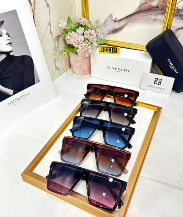 GIVENCHYY - Image 10