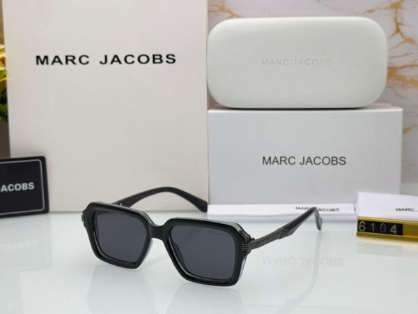 MARCC JACOBS SUNGLASSESS - Image 3
