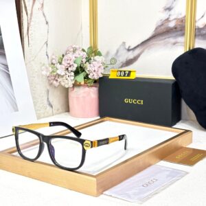 GUCCII HEAVY UV PROTECTED