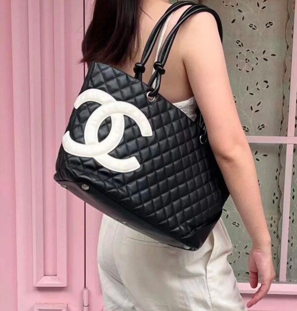 LATEST CHANELL TOTE