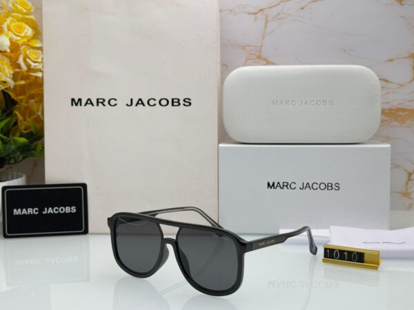 MARCC JACOBS SUNGLASSESS