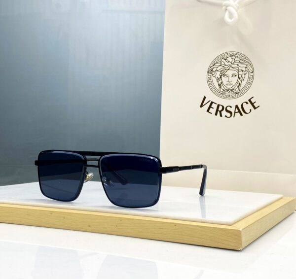 VERSACEE - Image 4
