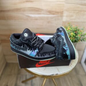 AIR JORDANSS 1 LOW HALLOWEEN BLACK CAT 