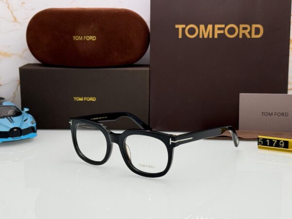 TOM FORD - Image 2