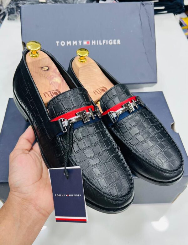 TOMMYY HILFIGERR - Image 3