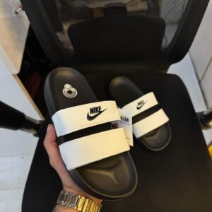 NIKEE CALM SLIDES