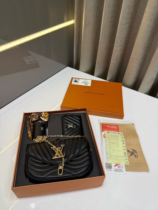 LOUISS VUITTONN BLACK PREMIUM GIFT SET BAG - Image 3