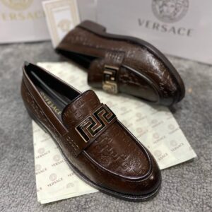 VERSACEE