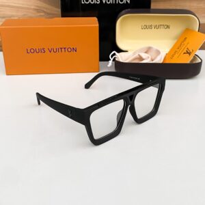 LOUISS VUITTONN FRAME 1502