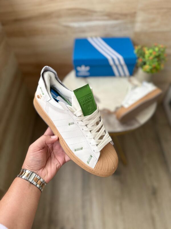ADIDASS SUPERSTARR MELTING SADNESS
