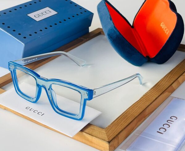 GUCCII SPECTACLE - Image 3