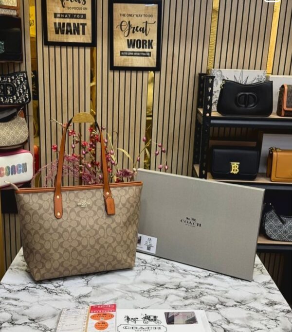 Coachh High Quality Leather Tote Bag with Topzip