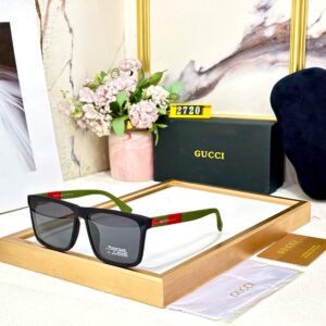 GUCCII