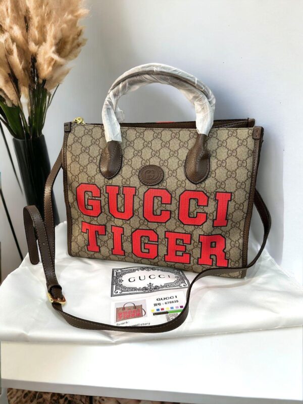 GUCCII TIGER TOTE - Image 3