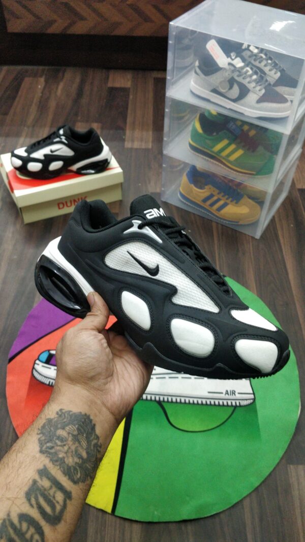 NIKEE AIRMAX MUSE