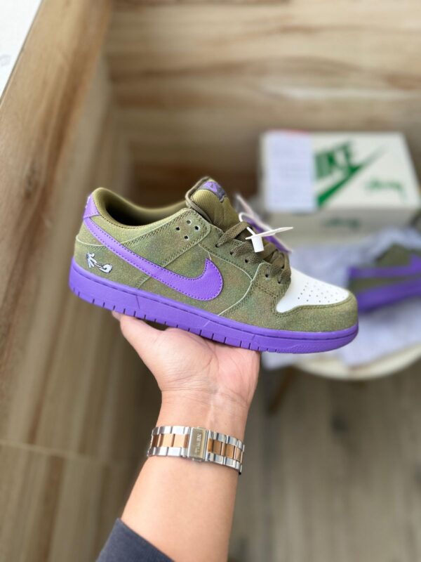 NIKEE SB DUNK SNOOP DOGG - Image 3