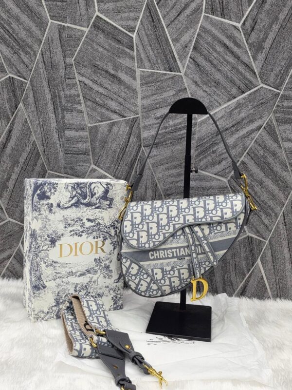 Diorr Saddle Shoulder Bag - Image 5