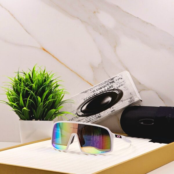 OAKLEYY SUNGLASSESS - Image 4