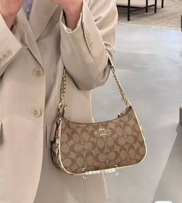 LATEST COACHH SLING