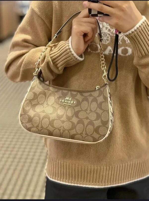 LATEST COACHH SLING - Image 8