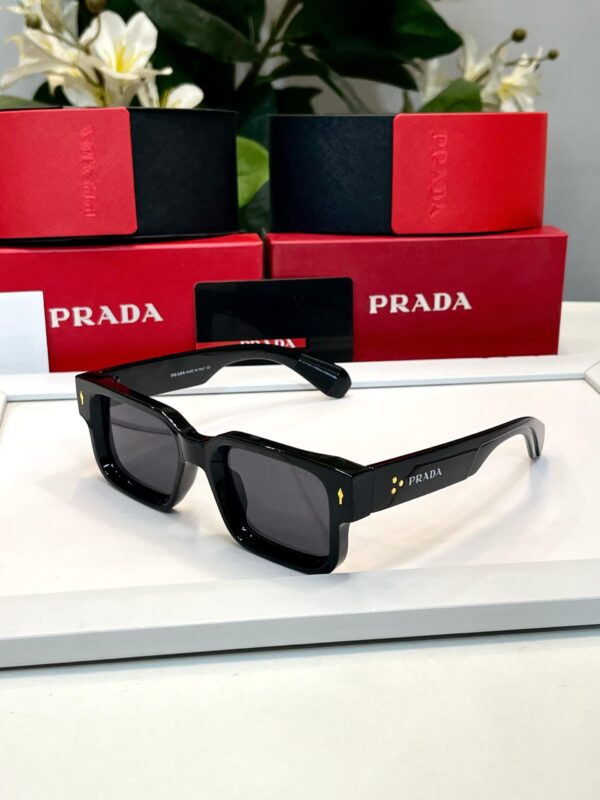 PRADAA M111 BLACK