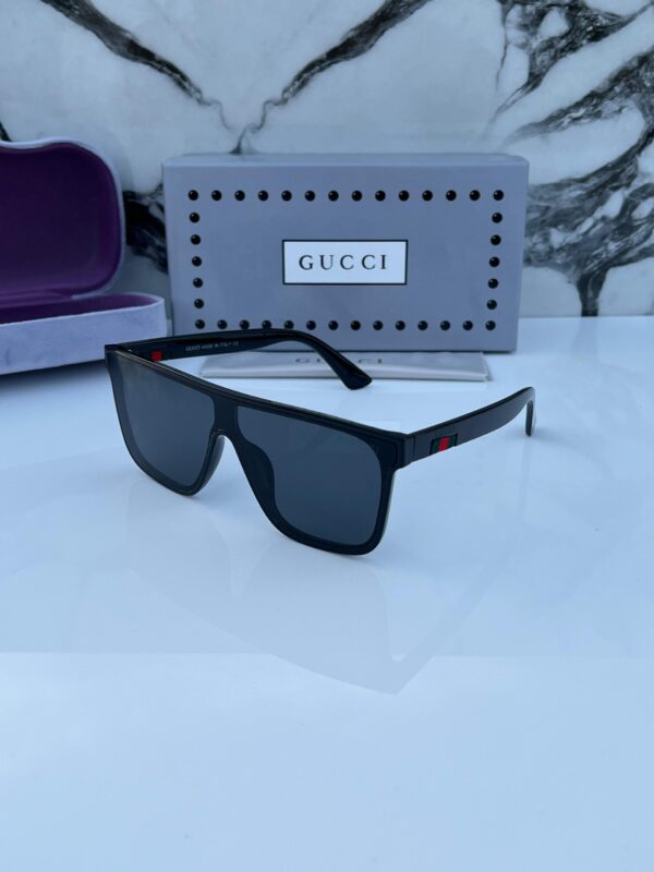 GUCCII ONE PCS LENS - Image 2